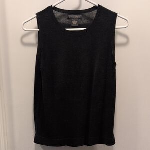 *2/$20 Closet Clearout* EUC s.S Banana Republic Black Sleeveless Top